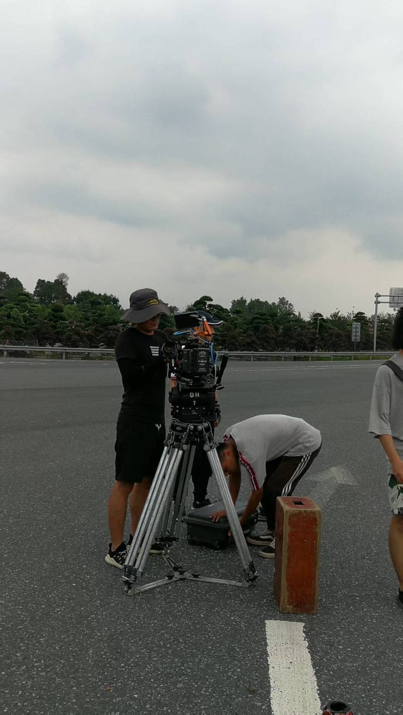 威远县TVC拍摄公司：唤醒集体记忆，构建跨代际沟通桥梁